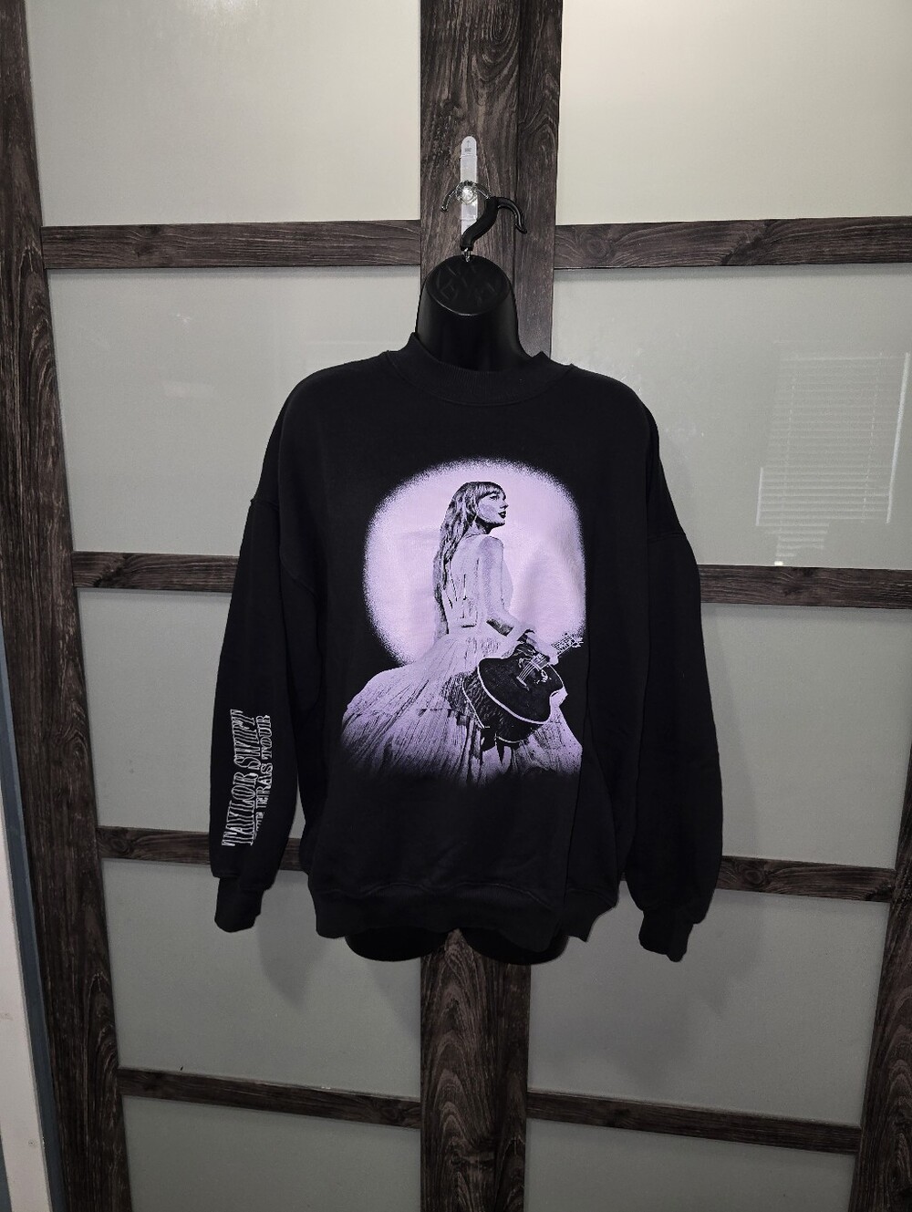Taylor Swift Eras Tour Enchanted Oversized Graphic Sweatshirt Concert Merch Sz L